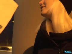 Amateur, Mamada, Estilo perrito, Corridas faciales, Al aire libre, Pov, Público, Voyeur