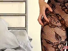 Doigter, Lingerie, Masturbation, Mère que j'aimerais baiser, Maman, Culottes ou slips, Solo, Jarretelles