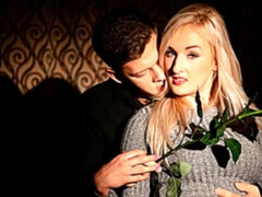 ブロンド, フェラチオ, 手コキする, キス, オマンコ, ストッキング, タトゥー, ティーン