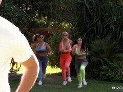 Cul, Gros seins, Femelle, Groupe, Hard, Mère que j'aimerais baiser, Orgasme, Chatte