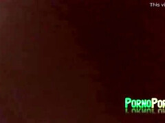 Sucer une bite, Couple, Petite amie, Fait maison, Interracial, Fille latino, Espagnole, Plan cul à trois