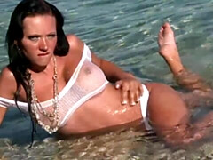 Любители, Большие сиськи, Бикини, Брюнетки, Милф, Голышом, Соло, Стриптизерша