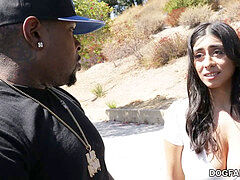 Grote kont, Grote lul, Sperma shot, Sperma in gezicht, Kokhalzen, Harig, Latijnse vrouw, Trio