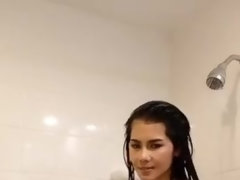 Asiatique, Nana, Gros cul, Gros seins, Brunette brune, Exhib, Nénés, Mouillée