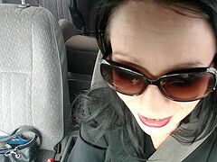 cootchie public finger muddy jaws