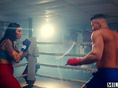 Азиатки, Большая жопа, Большой член, Большие сиськи, Брюнетки, Собачьи, Спортзал, Милф