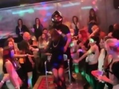 素人, 着衣女と全裸男, 乱交, お婆さん, ハードコア, Hd, 公共, 現実