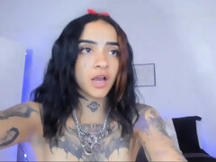 Nana, Brunette brune, Mignonne, Softcore, Solo, Nénés, Webcam