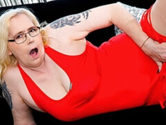 Amateur, Verga grande, Tetas grandes, Rubia, Mamada, Estilo perrito, Maduro, Cabello corto