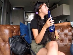 Leie, In den arsch, Blasen, Braunhaarige, Paar, Spermaladung, Hardcore, Latina