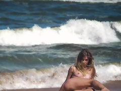 Blond, Hd, Natuurlijke tieten, Buiten, Kut duiken, Alleen, Tiener, Tieten likken