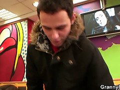 Блондинки, Минет, Постарше, Глубокая глотка, Ласковые ручки, Зрелые, Милф, Мамочка