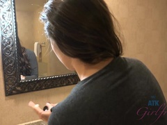 浴室, 茶髪の, 中出し, ドレス, 彼女, ヒール, オナニー, 小柄