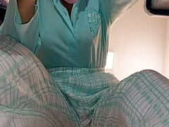 Amateur, Culo, Tetas grandes, Morena, Latina, Madres para coger, Pantaletas, Estriptis