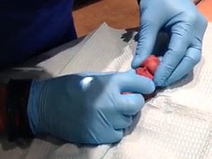 素人, ピアス