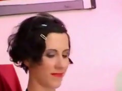 Lesbian Shoe salon - pulverized with high-heeled slippers