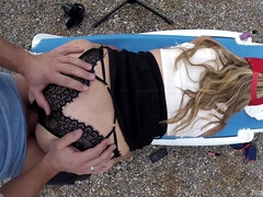 Блондинки, Семяизвержение, Сперма на лице, Пальцем, Дрочка ногами, На природе, Бассейн, Сиськи