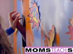 Большие сиськи, Застукали, Семяизвержение, Дыра в стене, Хд, Тощие, Мачеха, Втроем