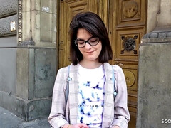 18 ans, Anal, Cul, Grosse bite, Allemand, Lunettes, Adolescente, Nénés