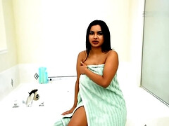 Curvaceous Latina permits stepbro to lick and fuck her pussy