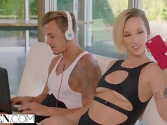 Gros cul, Sucer une bite, Queue, Faciale, Hard, Actrice du porno, Réalité, Rasée