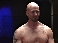 muscular hunk cocksucking after wrestling