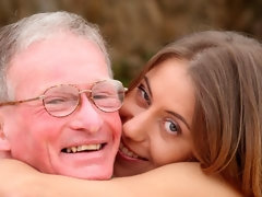 Rubia, Mamada, Estilo perrito, Pajear, Besar, Al aire libre, Afeitado, Flaco