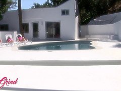 Brunette brune, Doigter, Fille latino, Lesbienne, Mère que j'aimerais baiser, Chatte, Strapon, Plan cul à trois