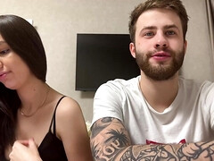 18 jahre, Leie, Grosse titten, Blondine, Braunhaarige, Vollbusig, Paar, Titten