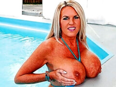 Grosser arsch, Grosse titten, Bikini, Handjob, Milf, Pool, Solo, Nass