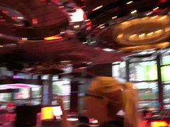 Blonde, Sucer une bite, Lunettes, Piercing, Rasée, Douche, Grande, Nénés