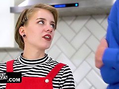 Blondine, Blasen, Sperma im mund, Spermaladung, Süss, Aufs gesicht abspritzen, Hd, Titten