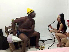 Amateur, Grosse bite, Noire, Sucer une bite, Brunette brune, Couple, Faciale, Adolescente