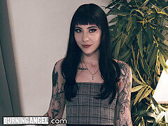 Verga grande, Mamada, Morena, Gotica, Besar, Realidad, Tatuaje, Tetas