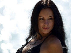 Brunette brune, Doigter, Béant, Branlette thaïlandaise, Masturbation, De plein air, Solo, Nénés