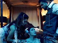 Grote mammen, Pijpbeurt, Bruinharig, Sperma in gezicht, Hd, Trio, Tieten likken, Speelgoed