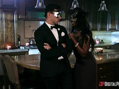 Американки, Жопа, Собачьи, Сперма на лице, Затыкание рта, Каблуки, Поцелуи, На кухне