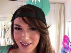 Gros seins, Sucer une bite, Lingerie, Transsexuelle