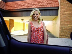 Lieveling, Blond, Pijpbeurt, Klein, Kut duiken, Tieten likken