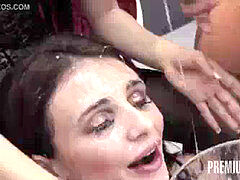 Enthousiasteling, Groepseks ejactulatie, Sperma shot, Sperma in gezicht