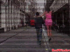 Pijpbeurt, Bruinharig, Rondborstig, Hondjeshouding, Europees, 1 man 2 vrouwen, Hd, Kousen