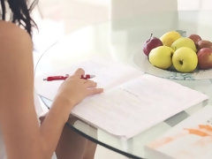 お尻, 足, 食べ物, 乳首, パンティ, オマンコ, 一人, ヒモパン