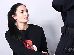 18 летние, Минет, Брюнетки, Европейки, В офисе, Полиция, Жесткий секс, Молоденькие