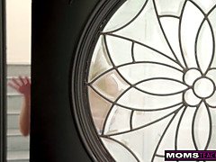 Verga grande, Tetas grandes, Rubia, Corridas, Pov, Gritar, Madrastra, Trio