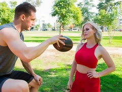 デカパイ, フェラチオ, 茶髪の, 手コキする, 淫乱熟女, 剃毛, ストリッピング, タトゥー