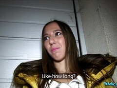 Amateur, Sucer une bite, Brunette brune, En levrette, De plein air, Pov, Timide