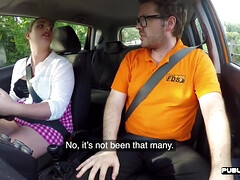 ぽっちゃり, デカ尻, フェラチオ, 車, イマラチオ, 下着, 乳首, オッパイの