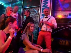 Rubia, Vestidas, Interracial, Besar, Lamidas, Desnudo, Orgía, Coño