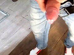 After a lengthy abstinence, a Russian fellow filled the gandon with pleasure gel