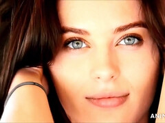 Cul, Gros cul, Brunette brune, Masturbation, Chatte, Solo, Nénés, Jouets